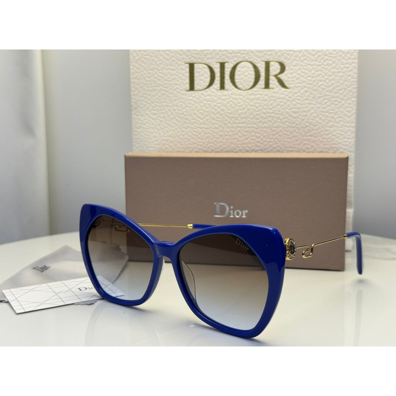 Dior - 1