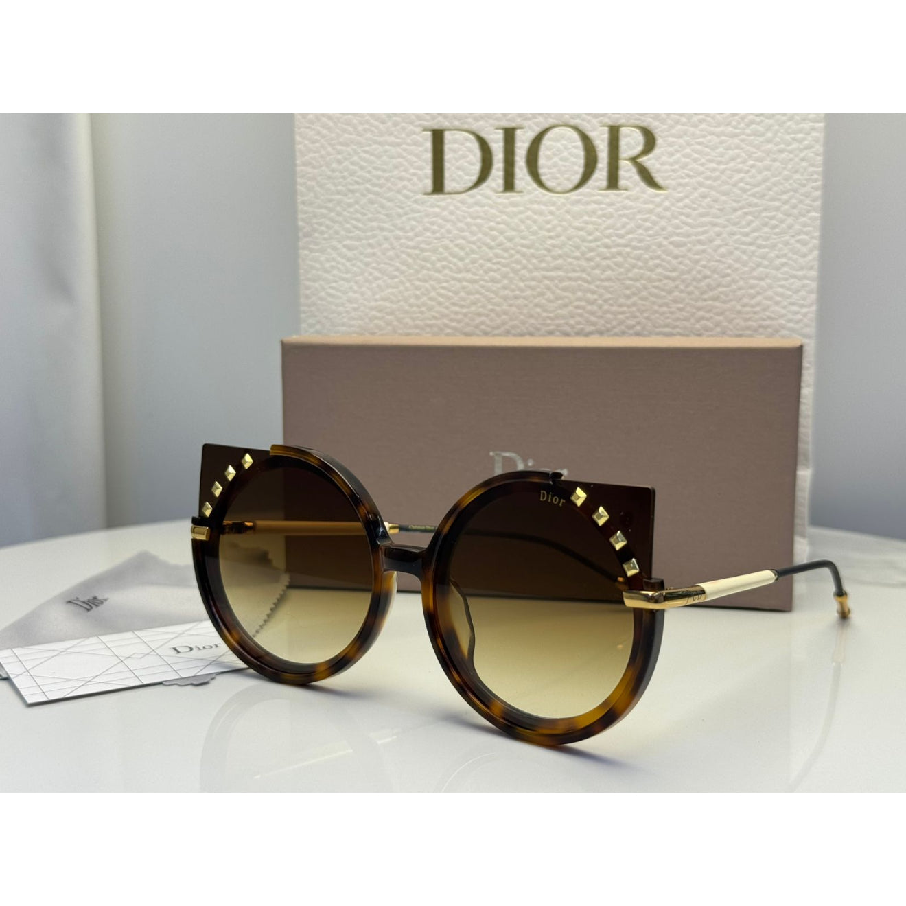 Dior - 4